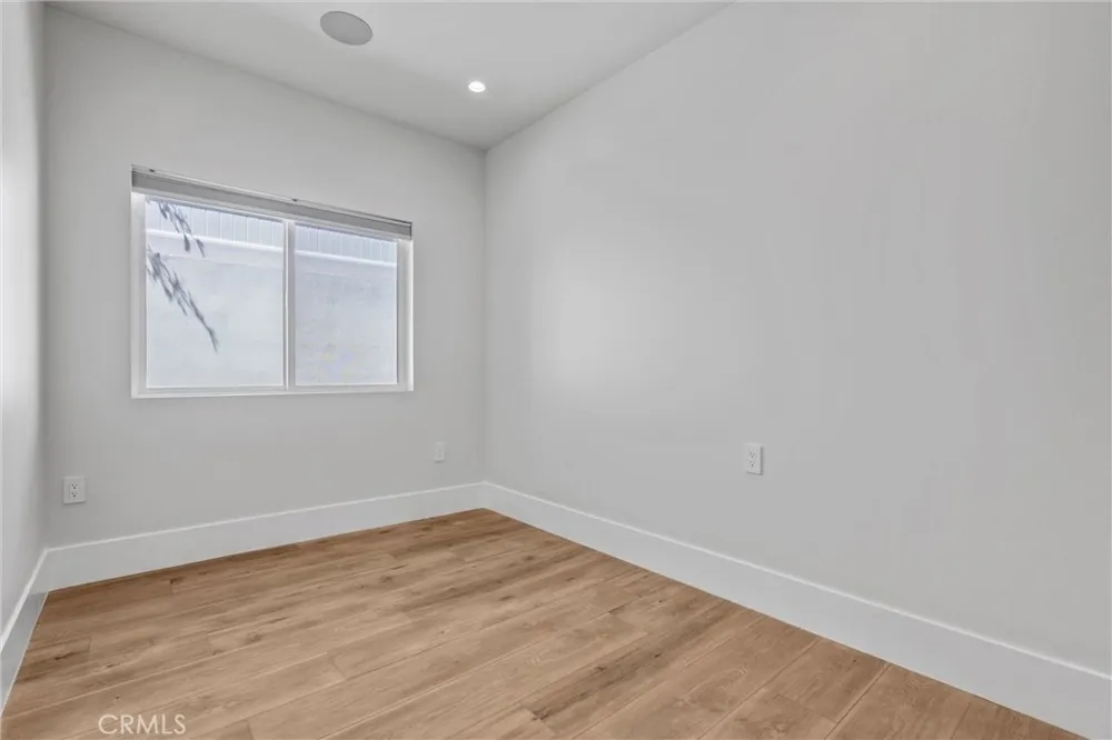 7508 Claire Avenue Reseda, CA 91335