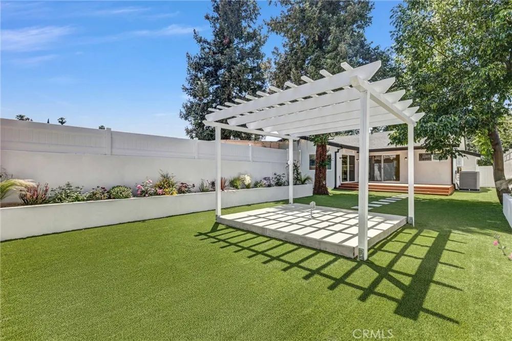 7508 Claire Avenue Reseda, CA 91335