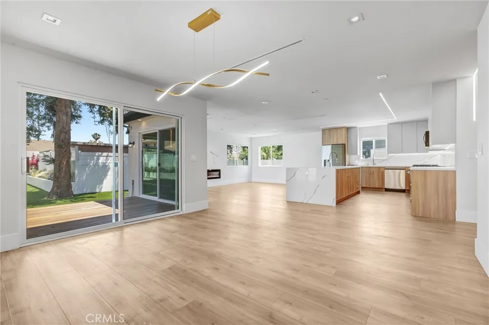 7508 Claire Avenue Reseda, CA 91335