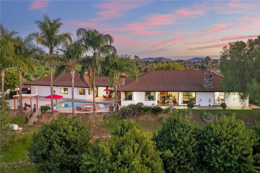 1650 Winterwarm Drive Fallbrook, CA 92028