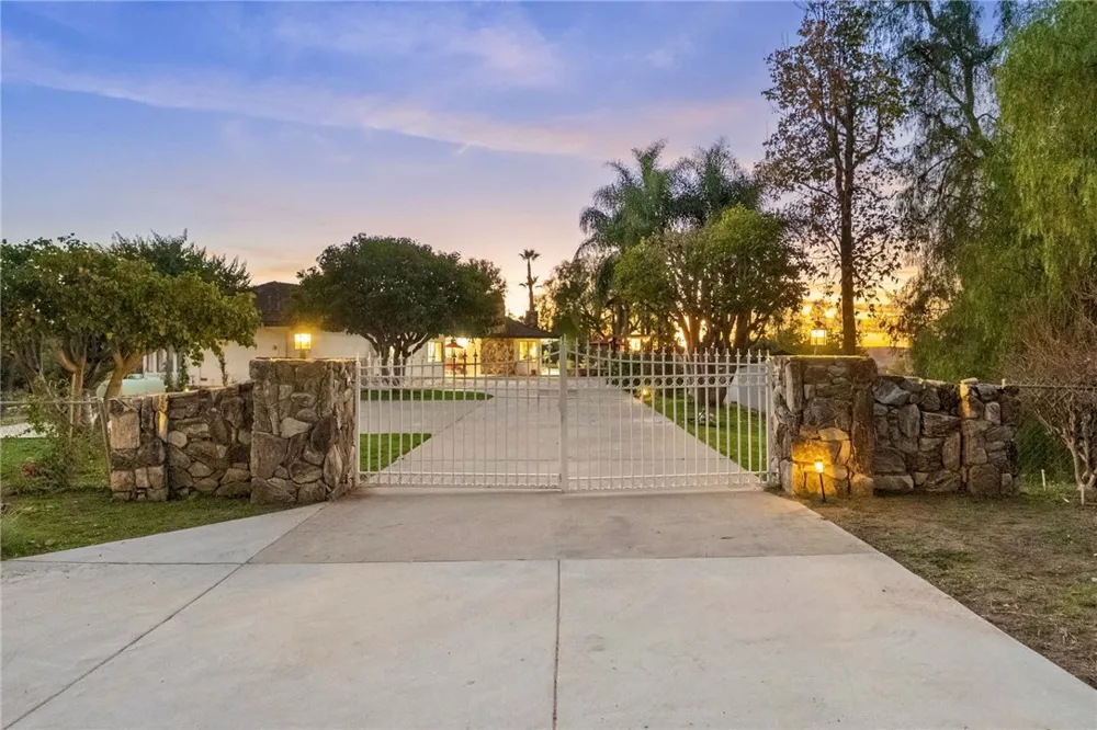 1650 Winterwarm Drive Fallbrook, CA 92028