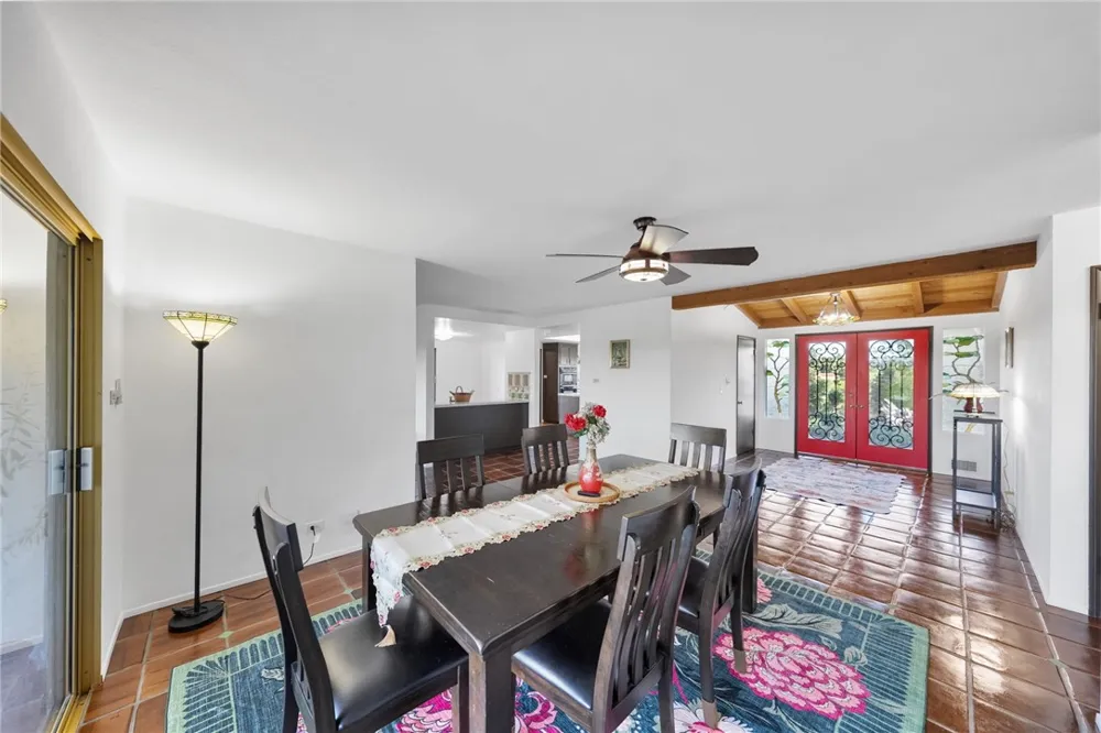 1650 Winterwarm Drive Fallbrook, CA 92028