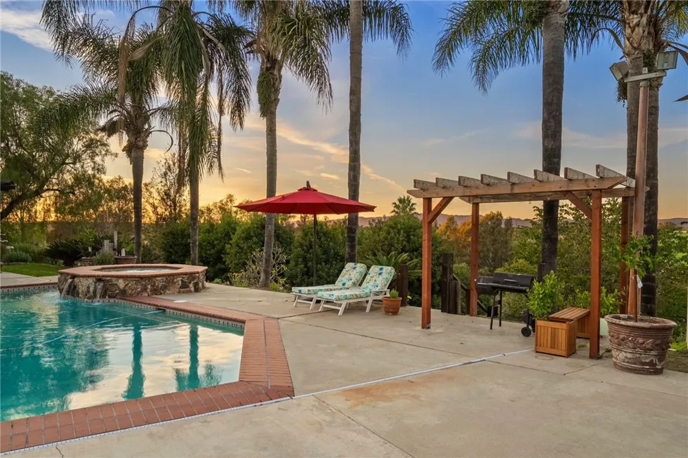 1650 Winterwarm Drive Fallbrook, CA 92028