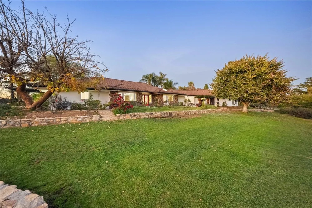 1650 Winterwarm Drive Fallbrook, CA 92028