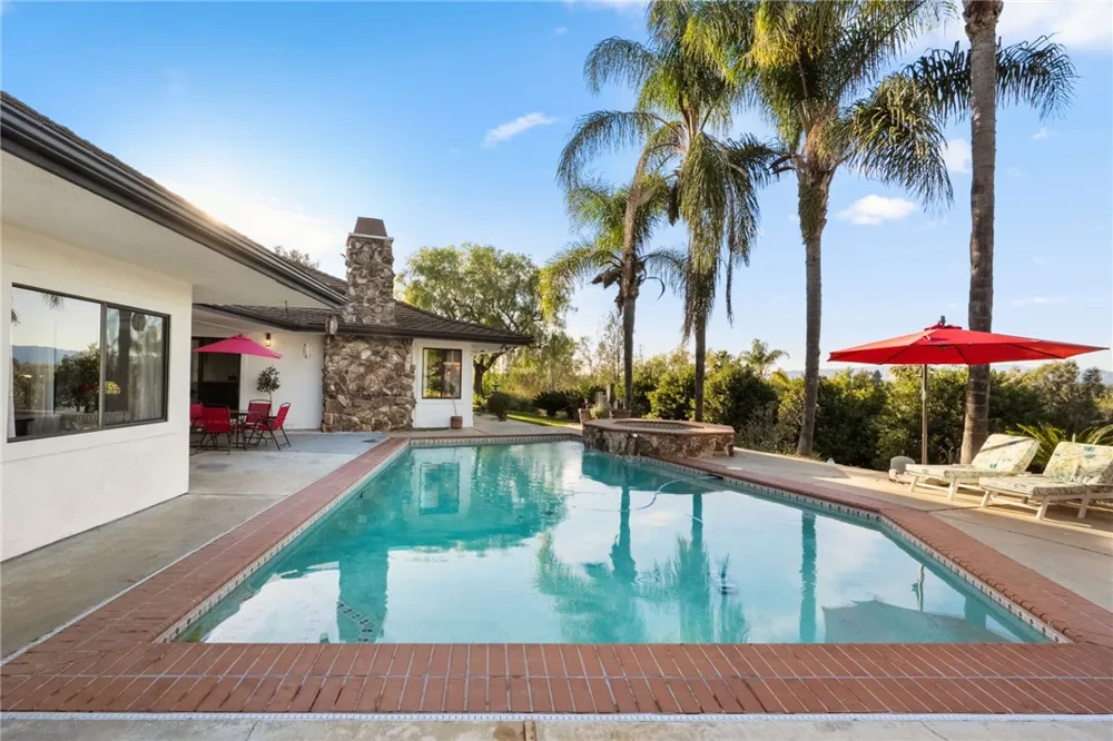 1650 Winterwarm Drive Fallbrook, CA 92028