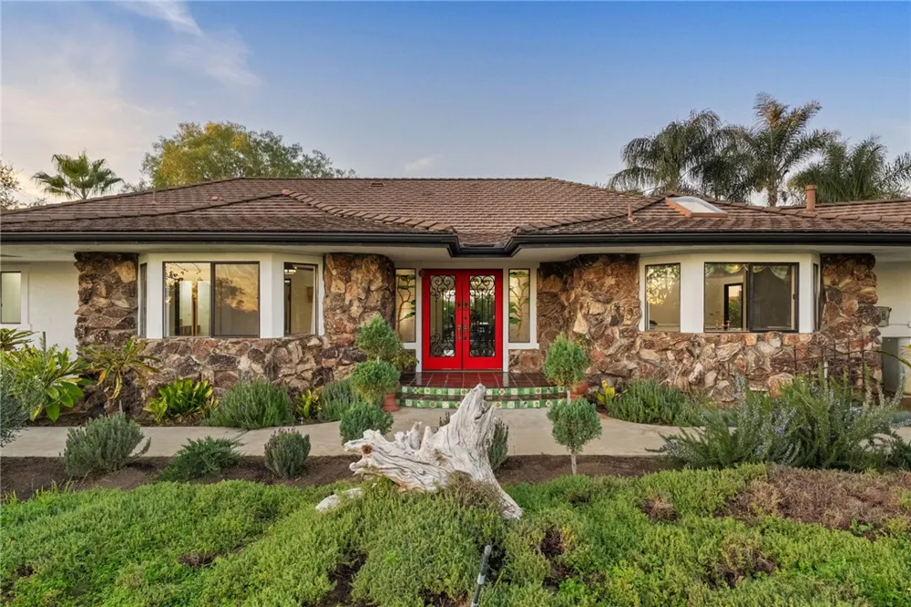1650 Winterwarm Drive Fallbrook, CA 92028