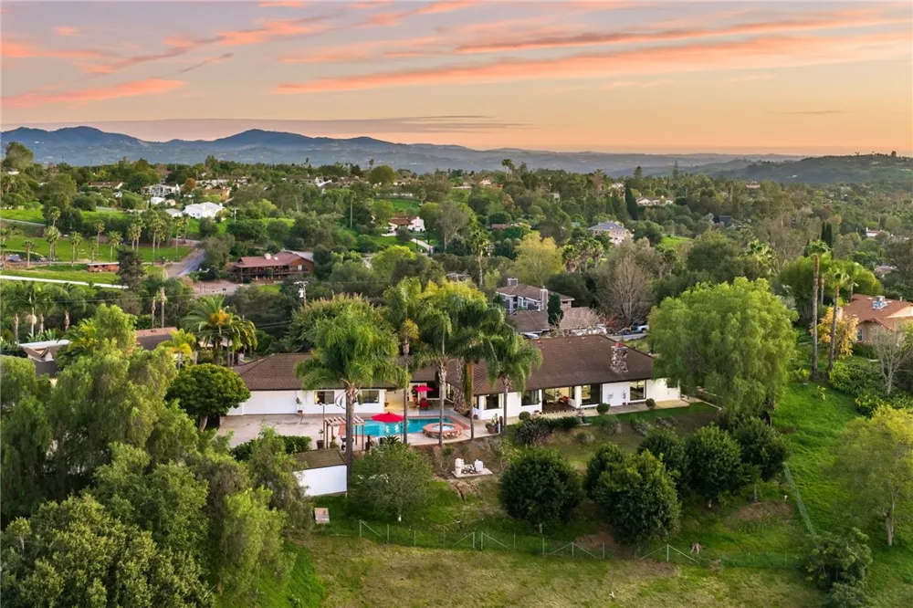 1650 Winterwarm Drive Fallbrook, CA 92028