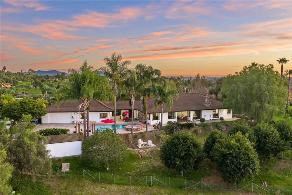 1650 Winterwarm Drive Fallbrook, CA 92028