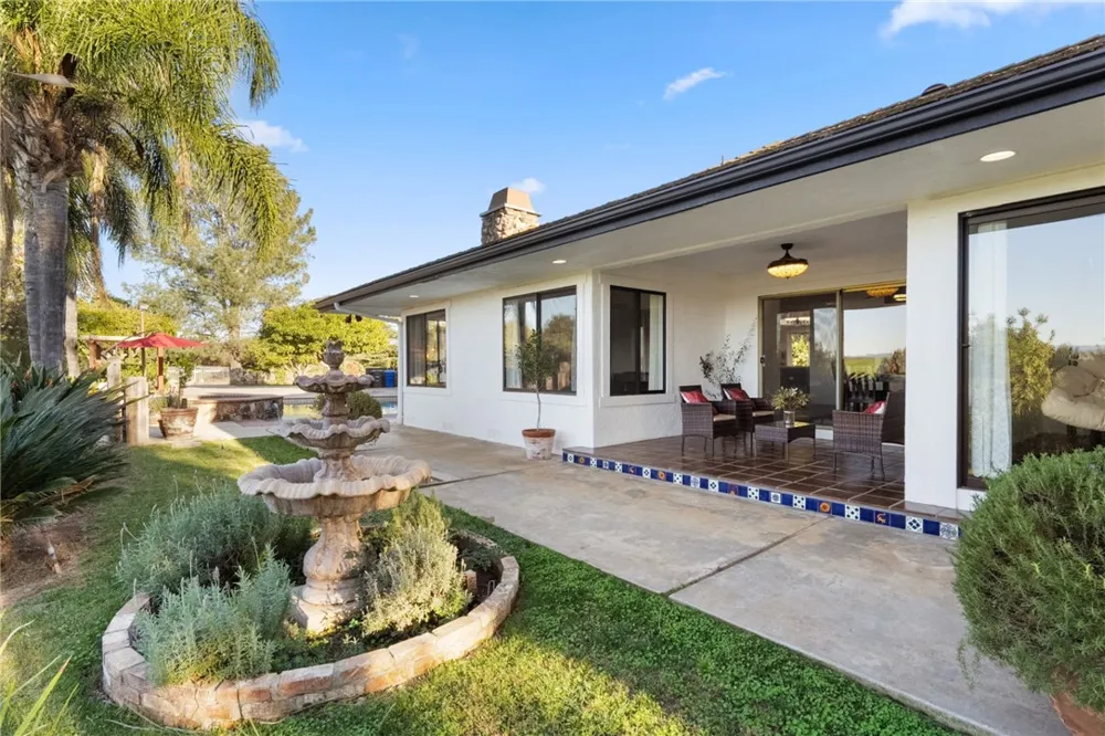 1650 Winterwarm Drive Fallbrook, CA 92028