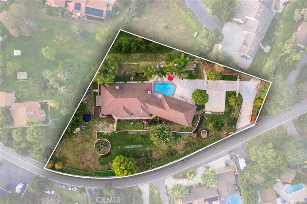 1650 Winterwarm Drive Fallbrook, CA 92028
