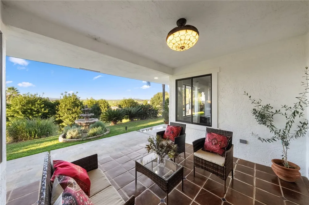 1650 Winterwarm Drive Fallbrook, CA 92028