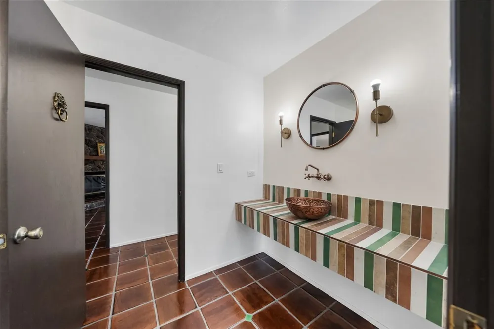 1650 Winterwarm Drive Fallbrook, CA 92028