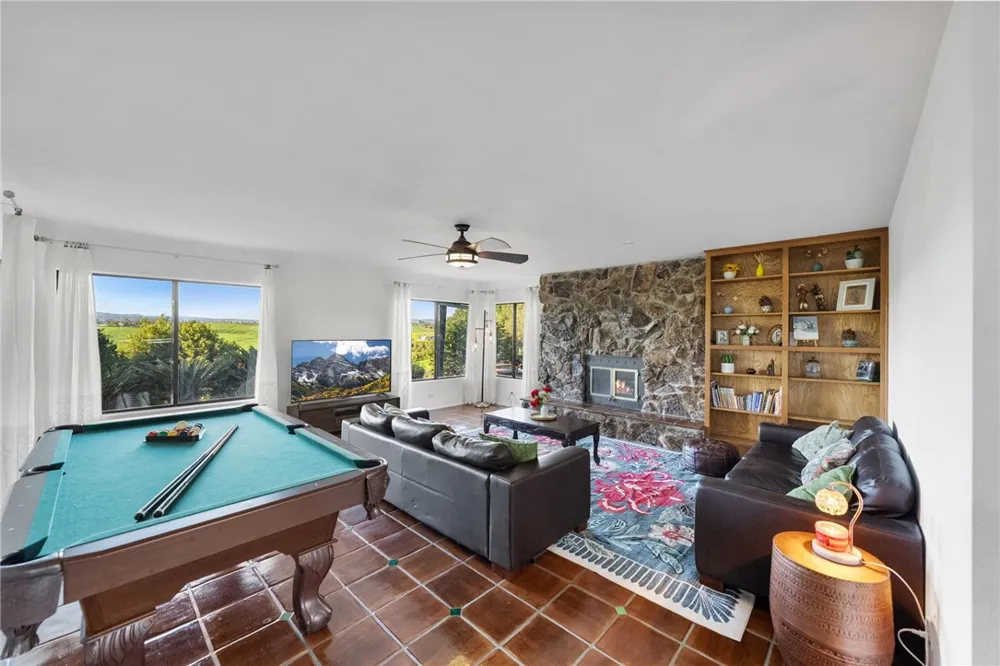 1650 Winterwarm Drive Fallbrook, CA 92028