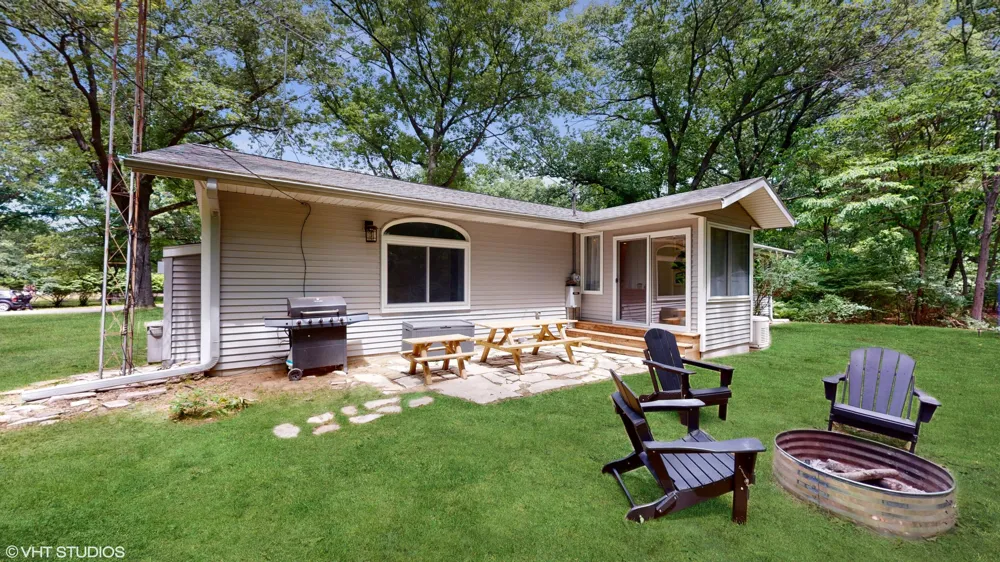 14422 Evergreen Drive New Buffalo, MI 49117