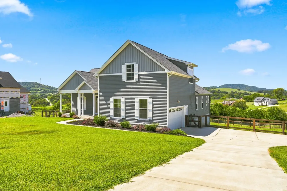 630 Bridle Path Ln Hartsville, TN 37074