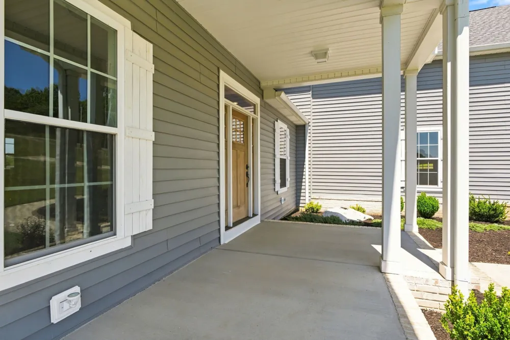 630 Bridle Path Ln Hartsville, TN 37074