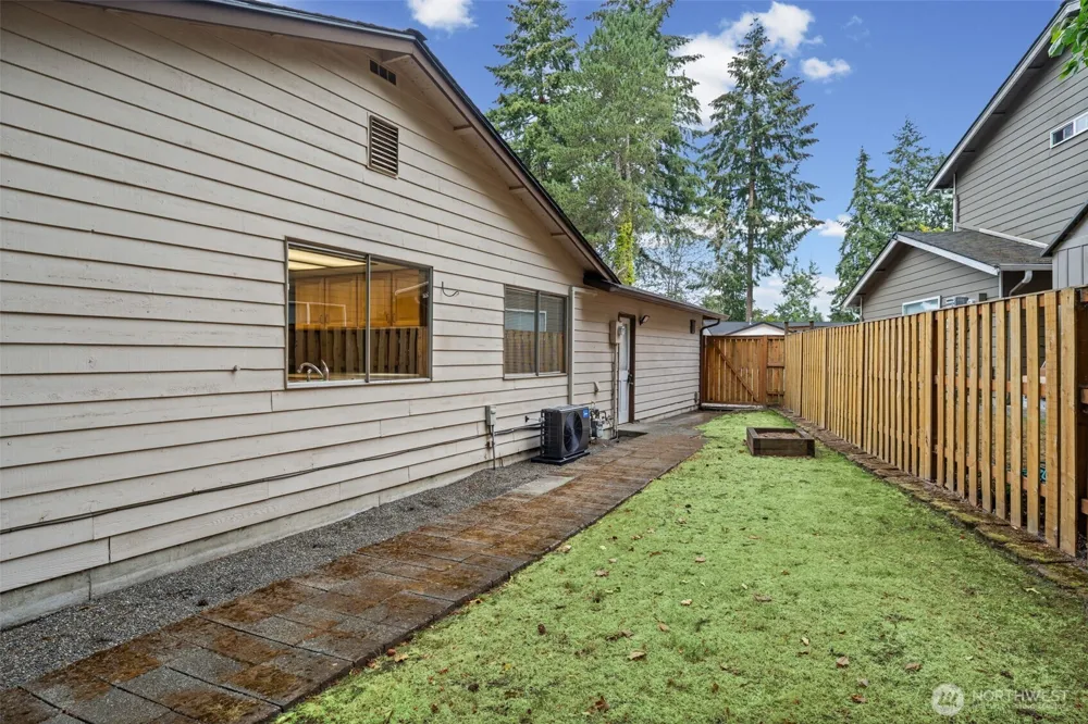 32715 30th Avenue SW Federal Way, WA 98023