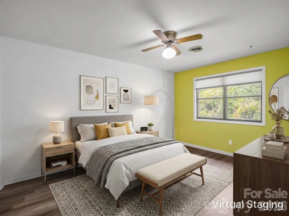 703 Farmington Circle Hendersonville, NC 28739