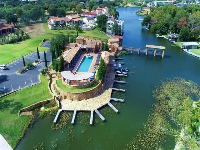 1301 Apache Tears Horseshoe Bay, TX 78657