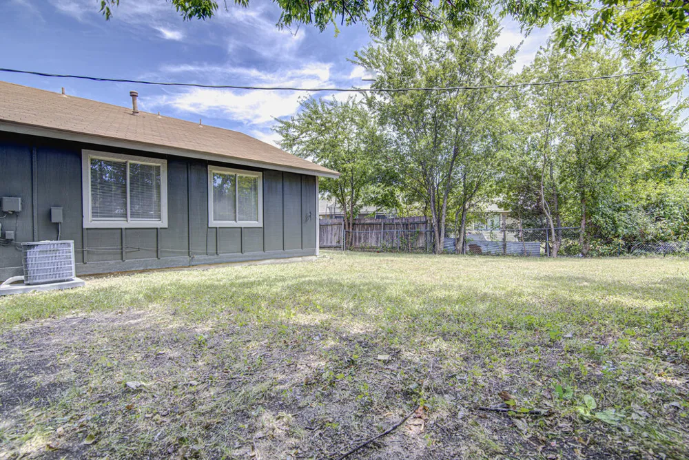 1936 Nicole Circle #B Round Rock, TX 78664