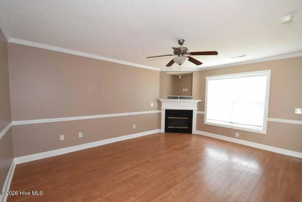 4150 Dudleys Grant Drive #G Winterville, NC 28590
