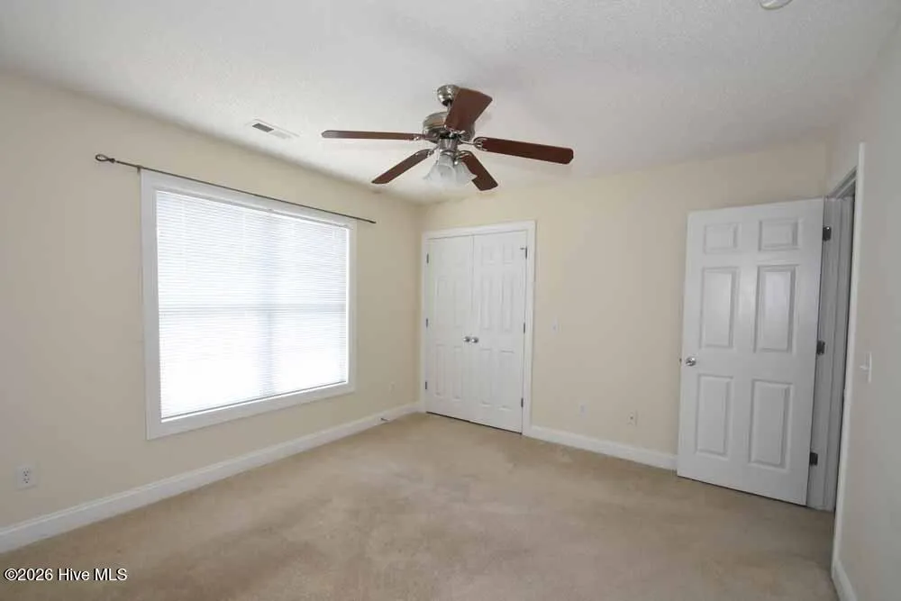 4150 Dudleys Grant Drive #G Winterville, NC 28590
