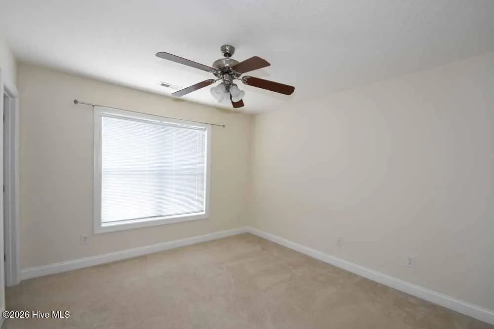 4150 Dudleys Grant Drive #G Winterville, NC 28590