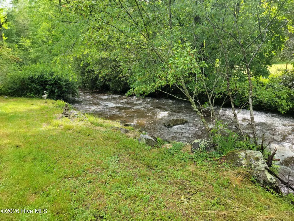 1215 Davis Creek Road Murphy, NC 28906