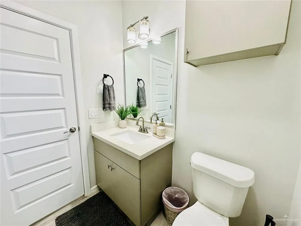 4701 Mulberry Avenue #3 McAllen, TX 78501
