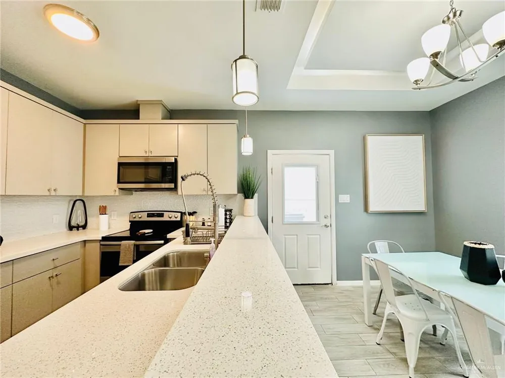 4701 Mulberry Avenue #3 McAllen, TX 78501