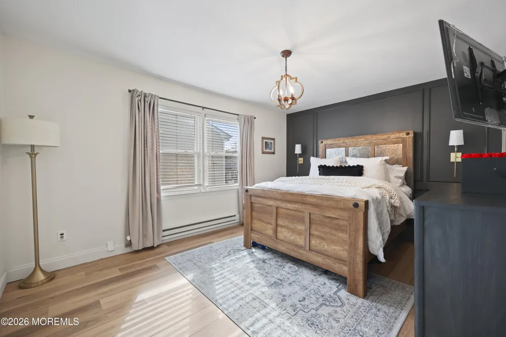 11 Grove Street Middletown, NJ 07748