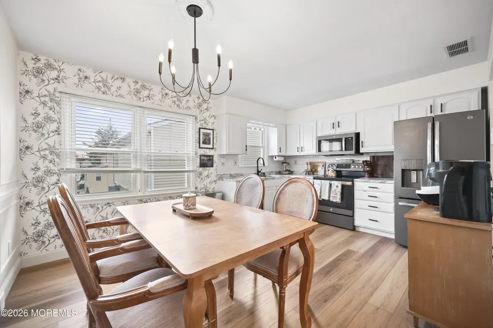11 Grove Street Middletown, NJ 07748