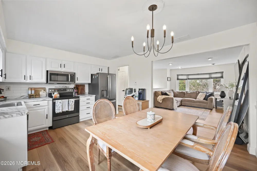 11 Grove Street Middletown, NJ 07748