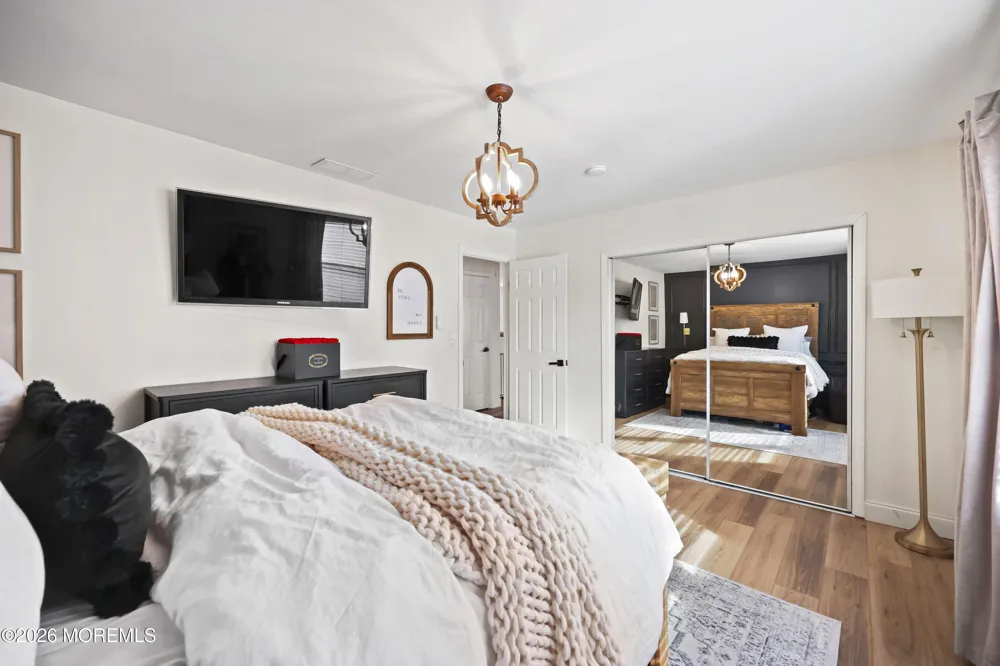 11 Grove Street Middletown, NJ 07748
