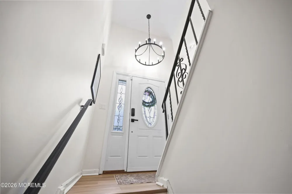 11 Grove Street Middletown, NJ 07748