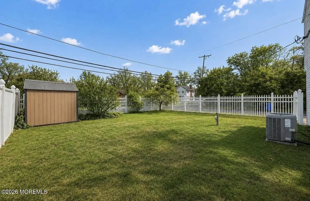 11 Grove Street Middletown, NJ 07748