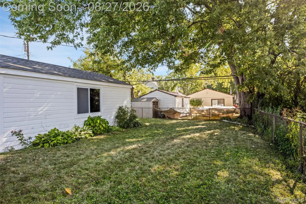 2164 Tyler Avenue Berkley City, MI 48072