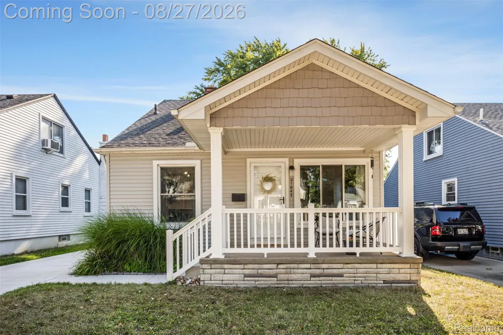 2164 Tyler Avenue Berkley City, MI 48072
