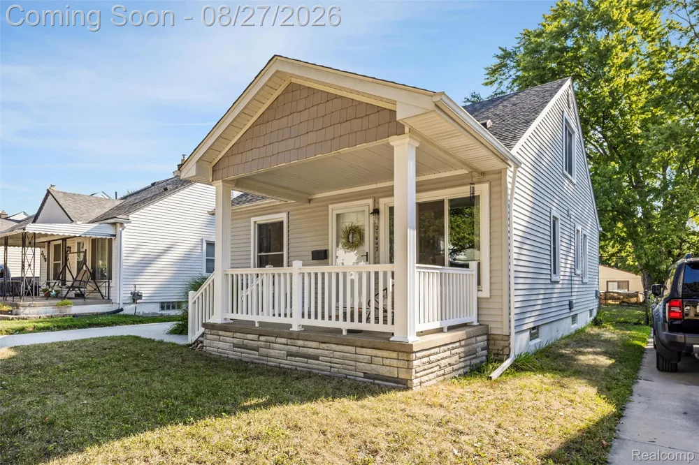 2164 Tyler Avenue Berkley City, MI 48072
