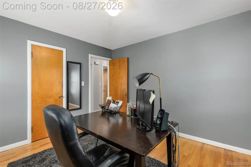 2164 Tyler Avenue Berkley City, MI 48072