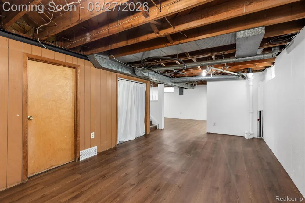 2164 Tyler Avenue Berkley City, MI 48072