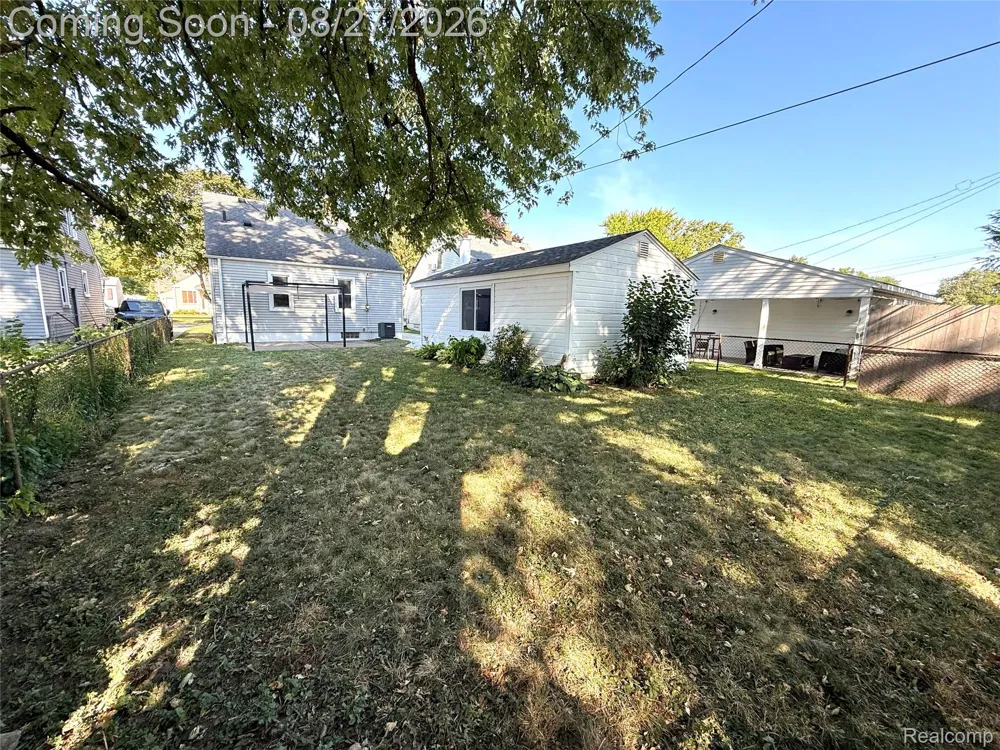 2164 Tyler Avenue Berkley City, MI 48072