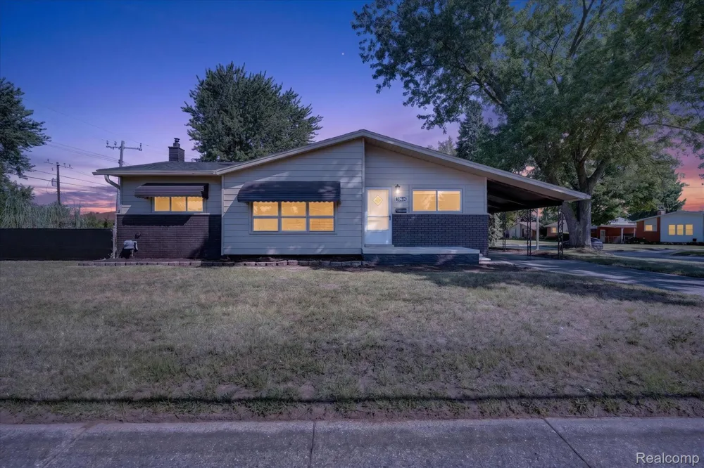 33618 Warren Road Westland City, MI 48185