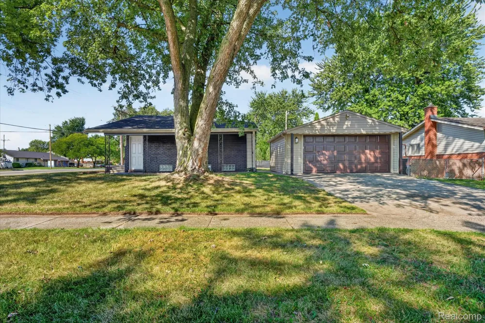 33618 Warren Road Westland City, MI 48185