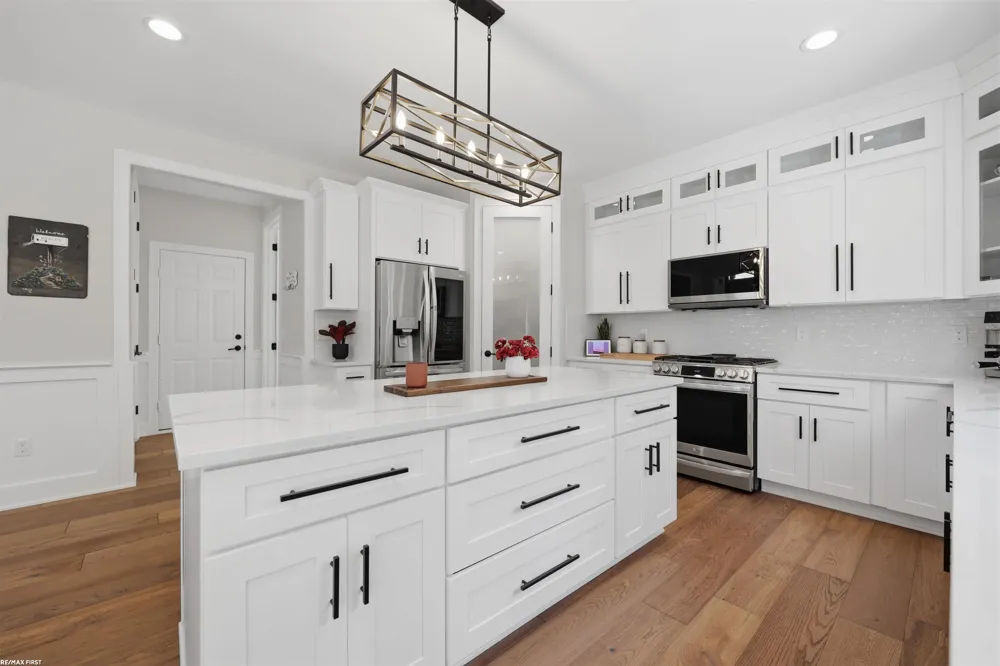 19090 Brighton Drive Macomb Township, MI 48042