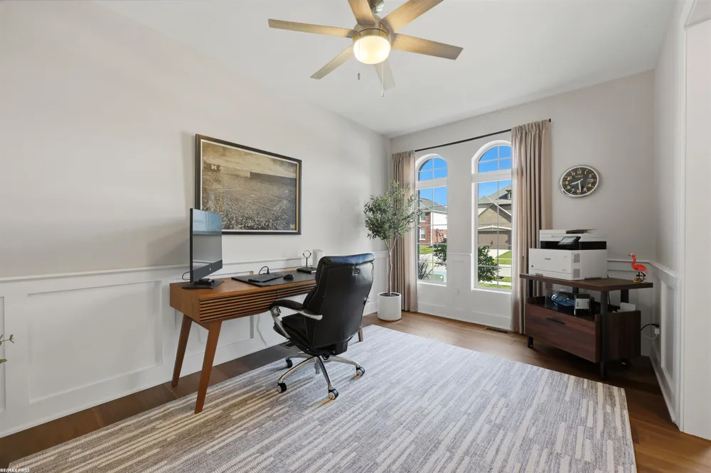 19090 Brighton Drive Macomb Township, MI 48042
