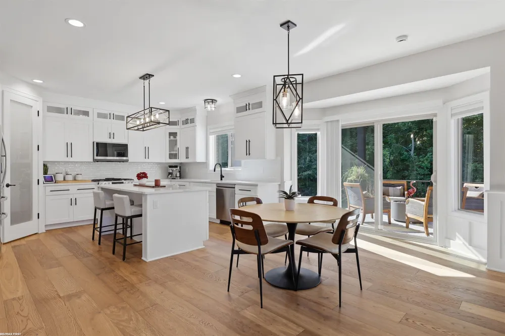 19090 Brighton Drive Macomb Township, MI 48042