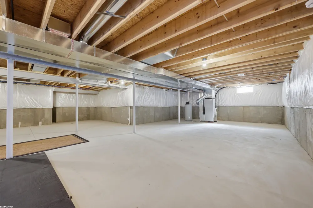 19090 Brighton Drive Macomb Township, MI 48042
