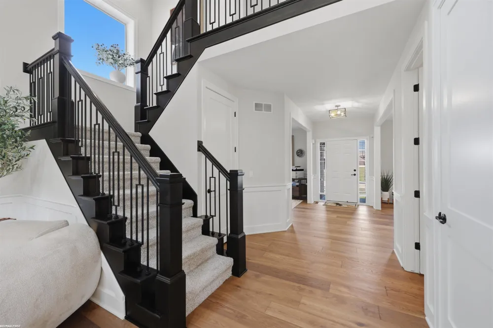 19090 Brighton Drive Macomb Township, MI 48042