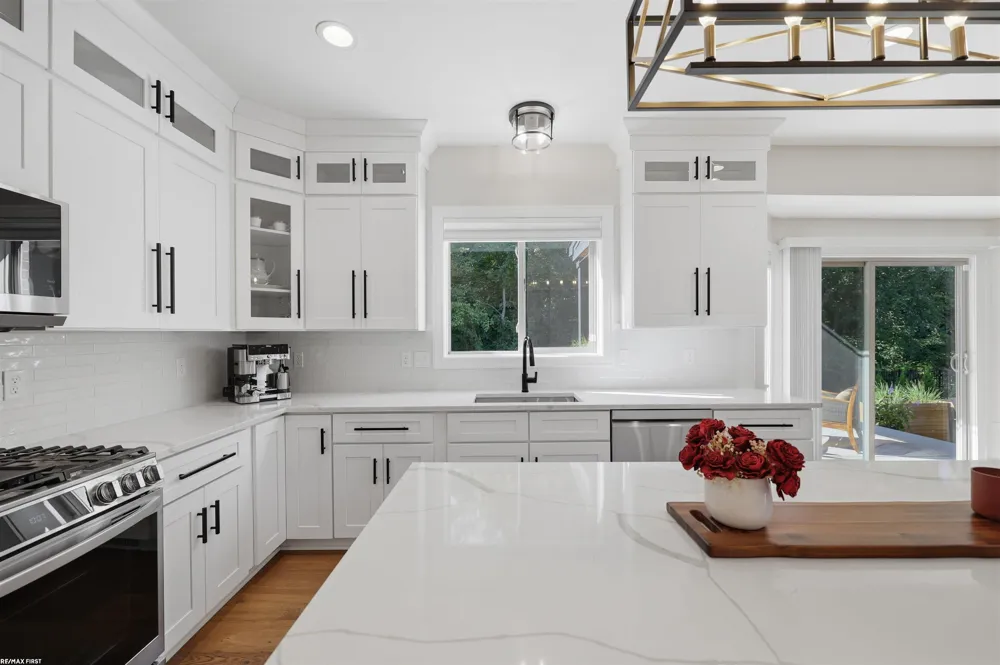 19090 Brighton Drive Macomb Township, MI 48042